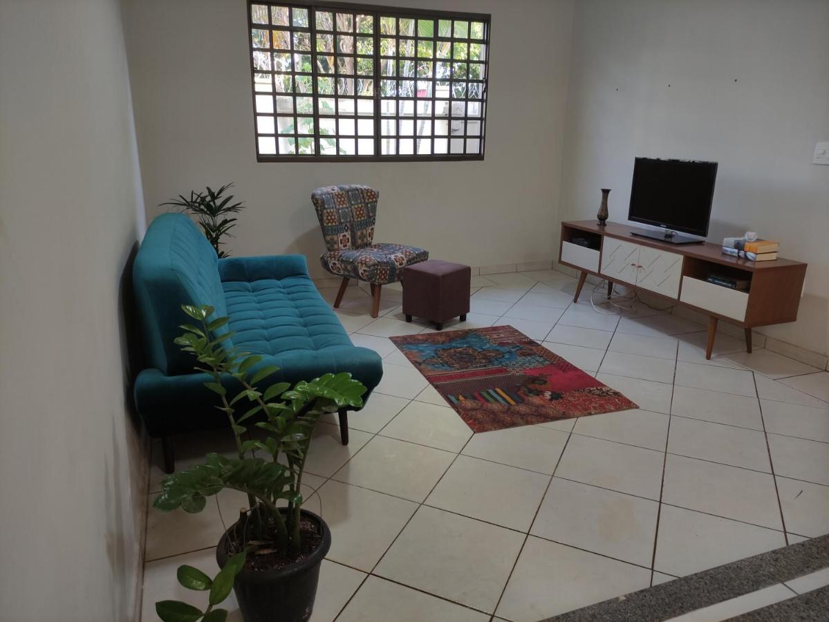 Casa Completa Com Piscina Em Bairro Nobre De Uberlandia Villa Exterior foto